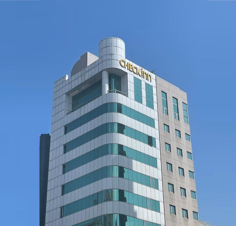Check Inn Taipei Nanjing Exterior photo