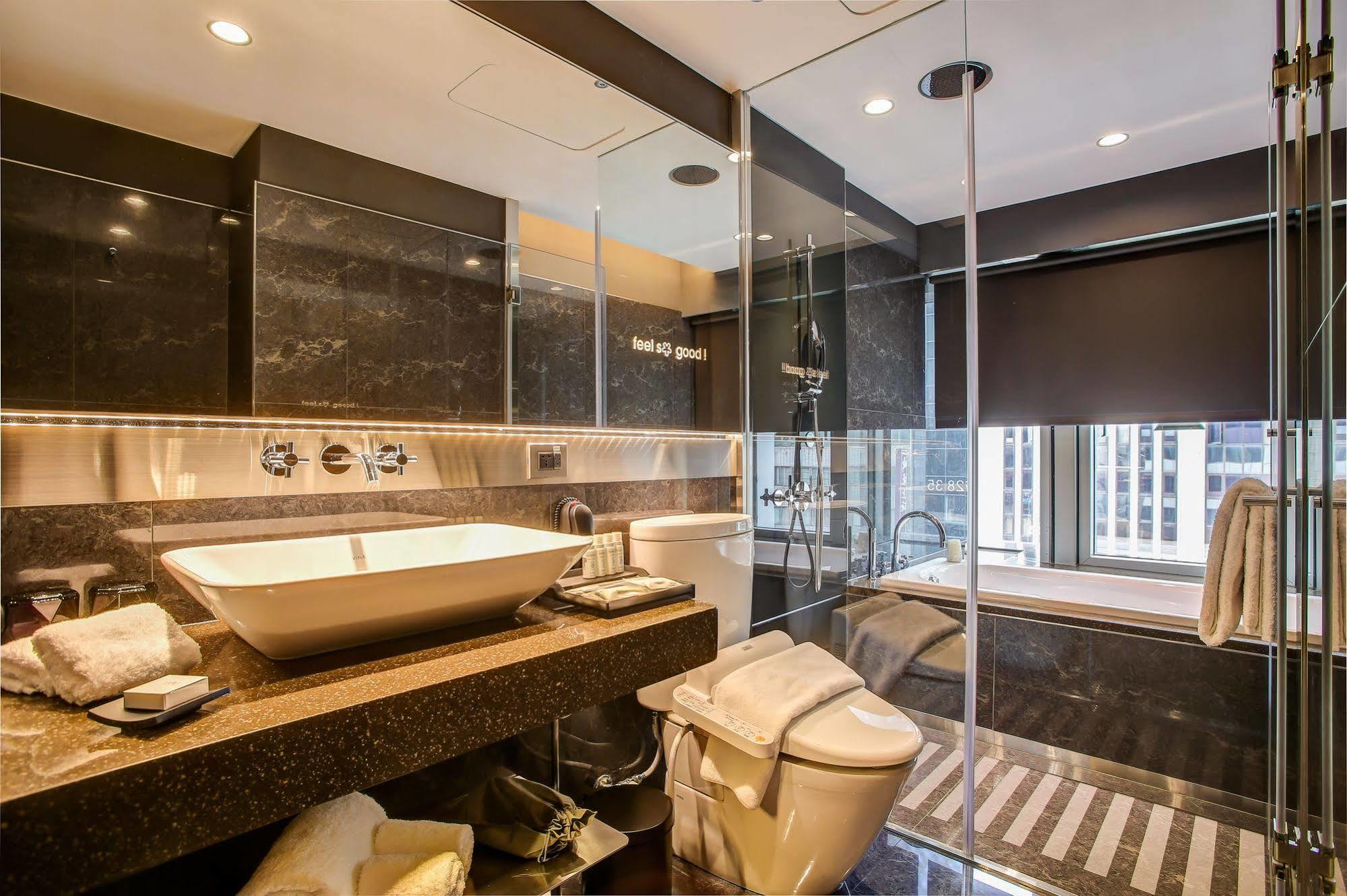 Check Inn Taipei Nanjing Exterior photo