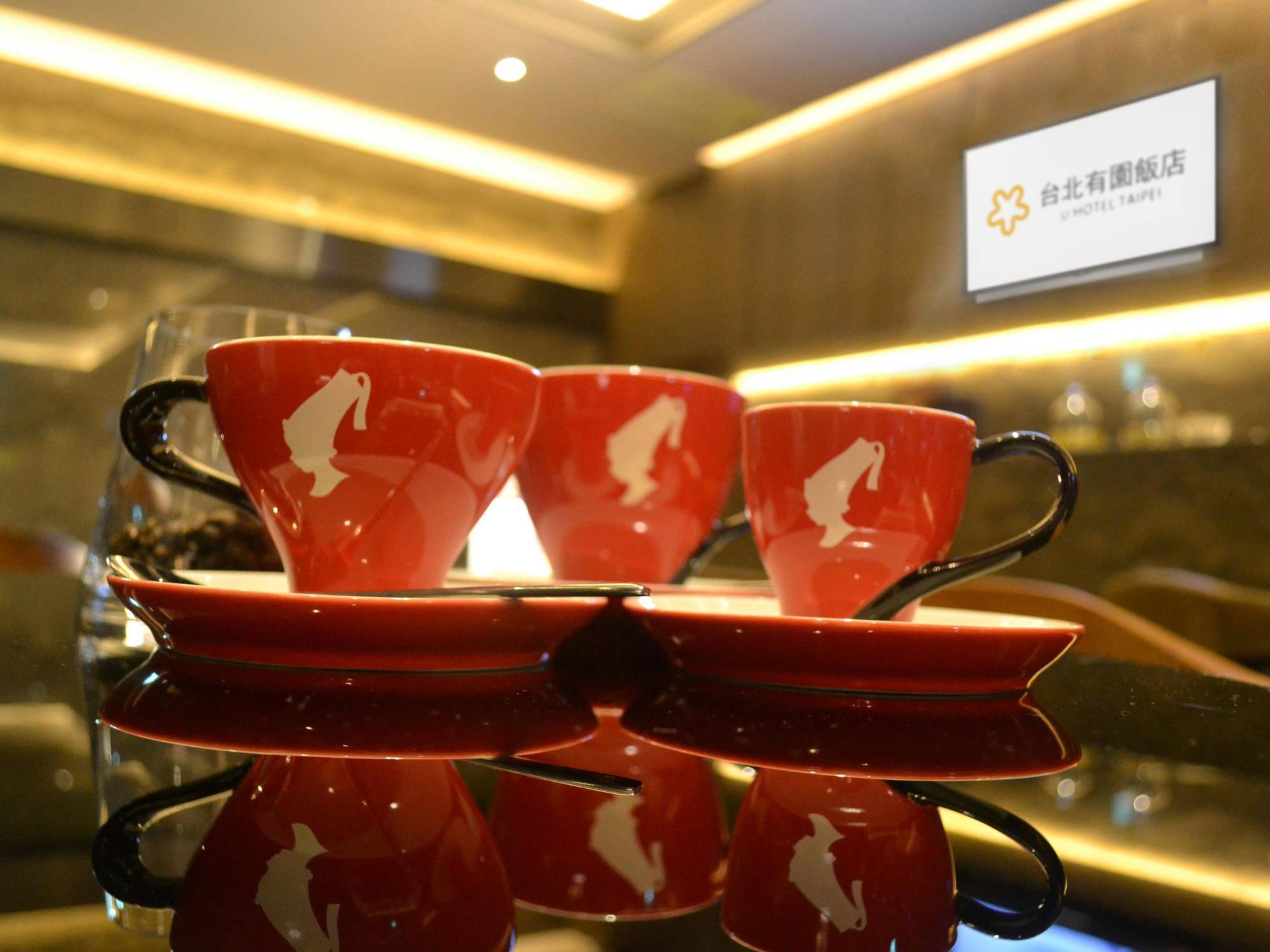 Check Inn Taipei Nanjing Exterior photo