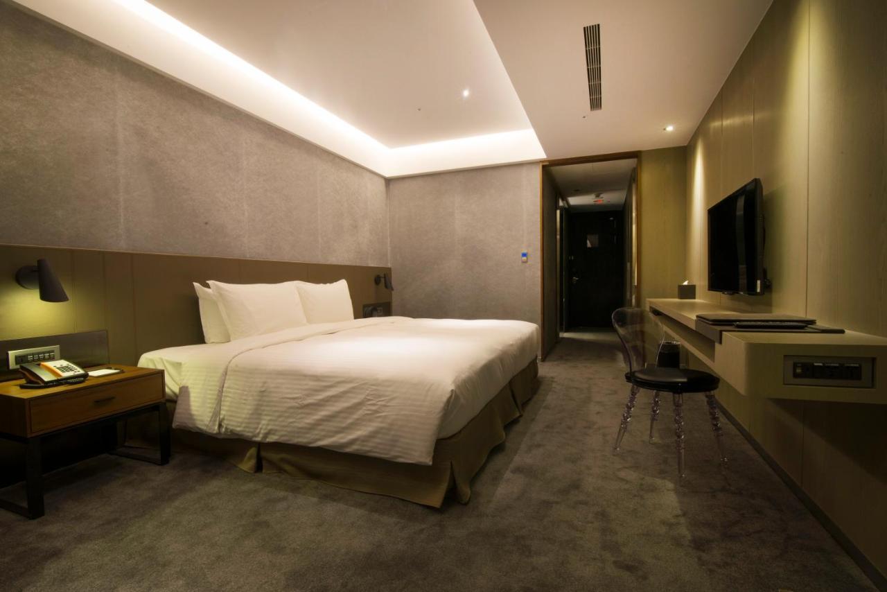Check Inn Taipei Nanjing Exterior photo